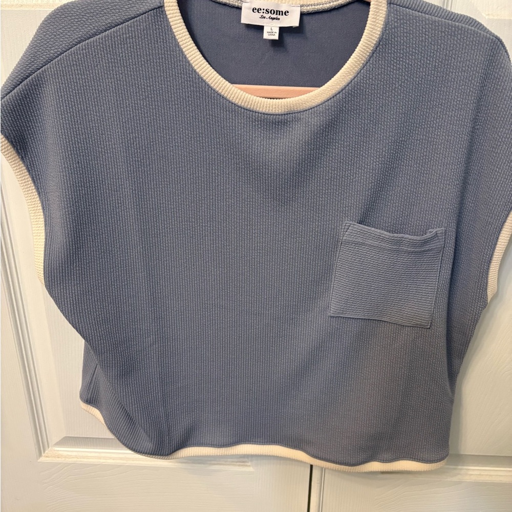 Eesome Two-Tone Blue and Cream Top